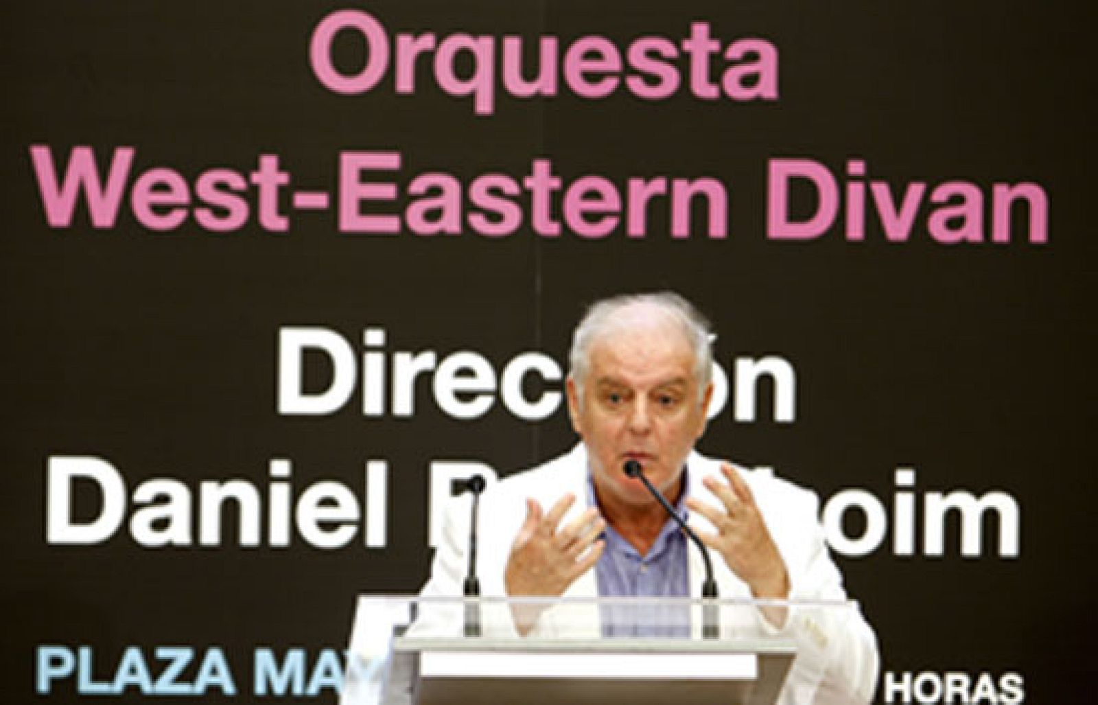 La Orquesta West-Eastern Divan dirigida por Barenboim en la Plaza Mayor | Ver