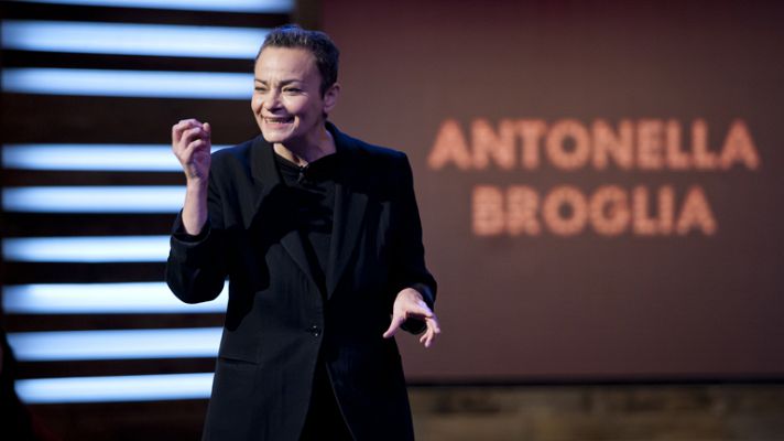 Alaska y Coronas - Antonella Broglia