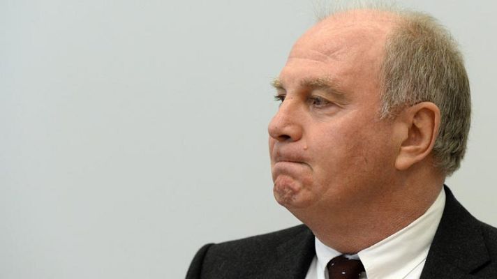Telediario 1 - Condenan a Hoeness, presidente del Bayern, por fraude fiscal