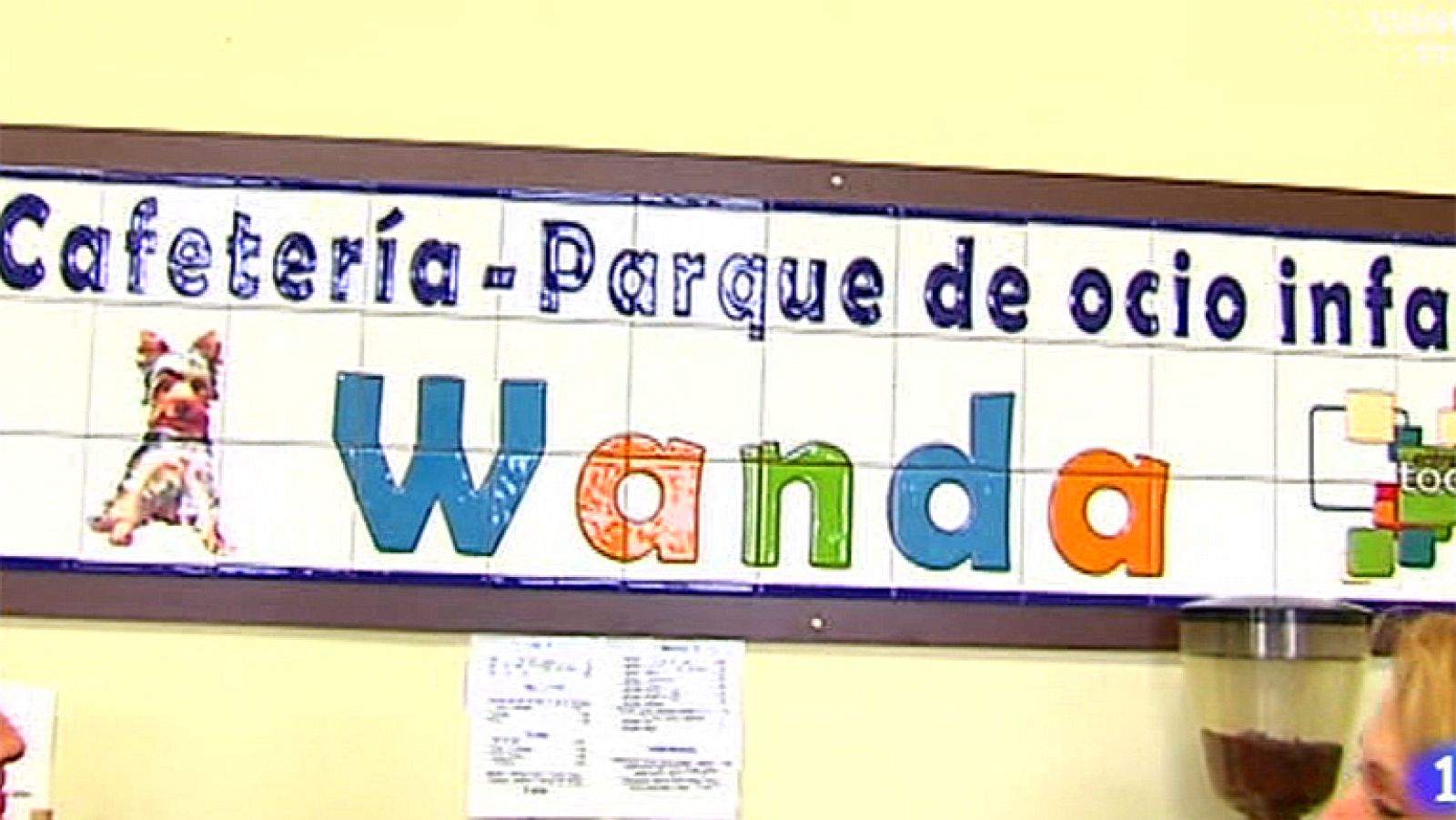 Entre Todos - Luis abre una cafetería con parque de bolas