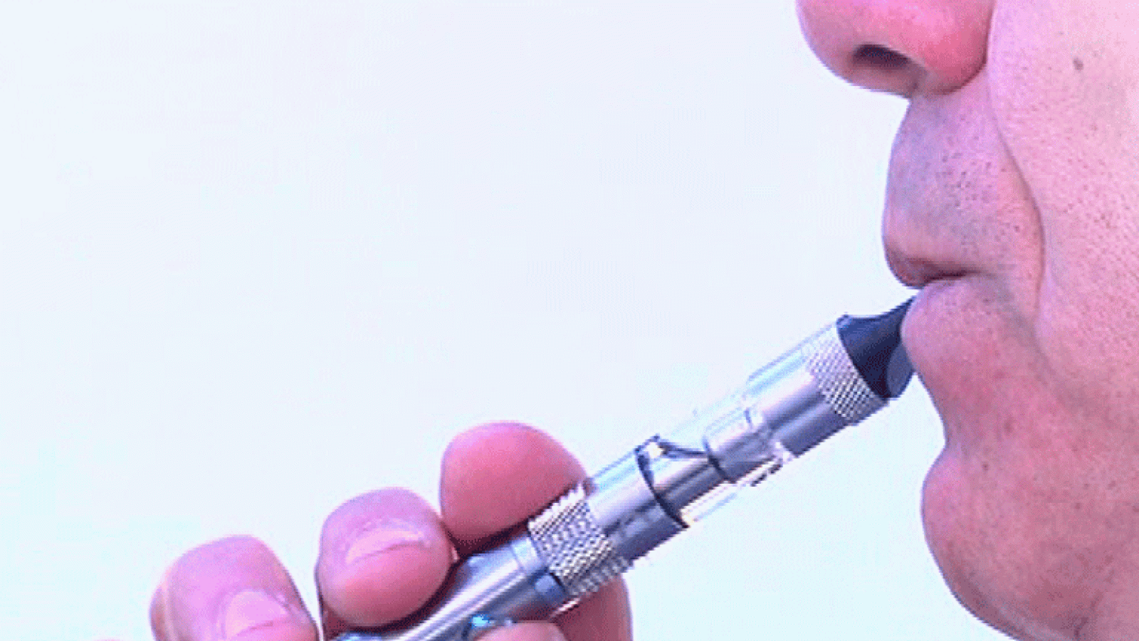 España Directo- Primera neumonía en España por 'vapear'