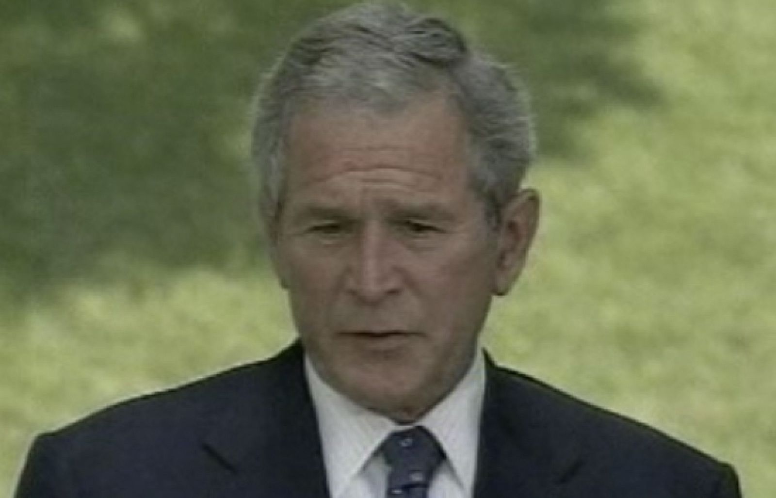 Bush pide a China respeto a la libertad religiosa y de expresión | Ver