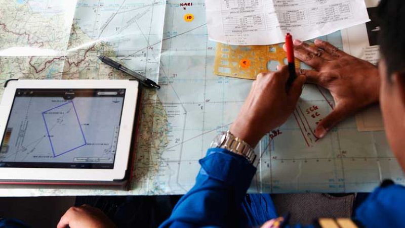 El misterio del vuelo MH370 da un giro hacia el oeste