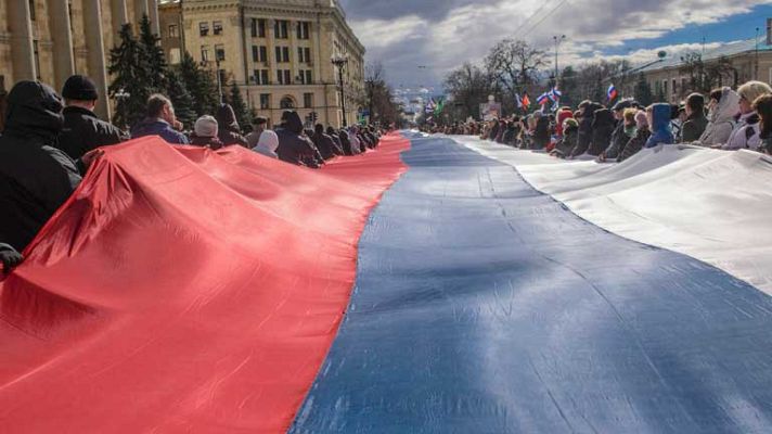 Telediario 1 - Putin insiste en la legalidad del referéndum