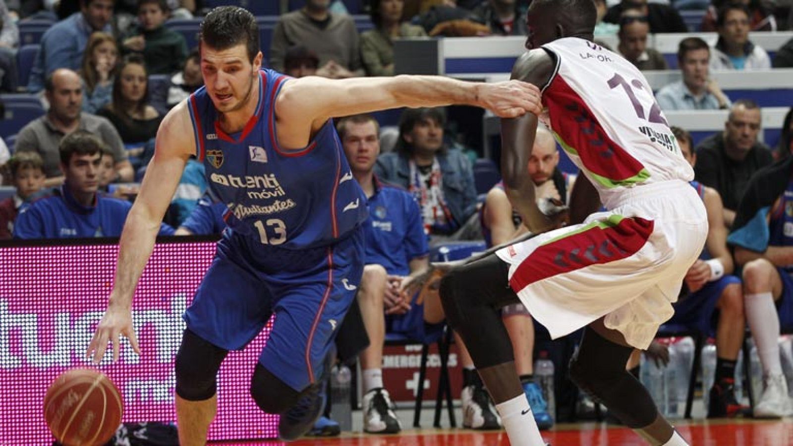 Estudiantes 84 - Laboral Kutxa 87 - Baloncesto en RTVE | Ver