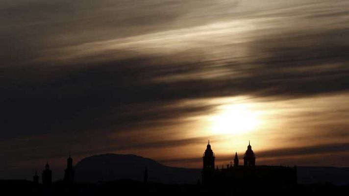 El tiempo - Intervalos nubosos en el interior
