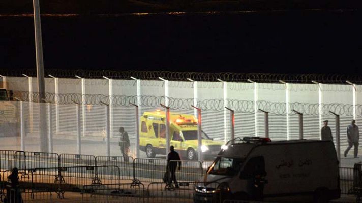 Telediario 1 - Continua debate sobre inmigrantes muertos