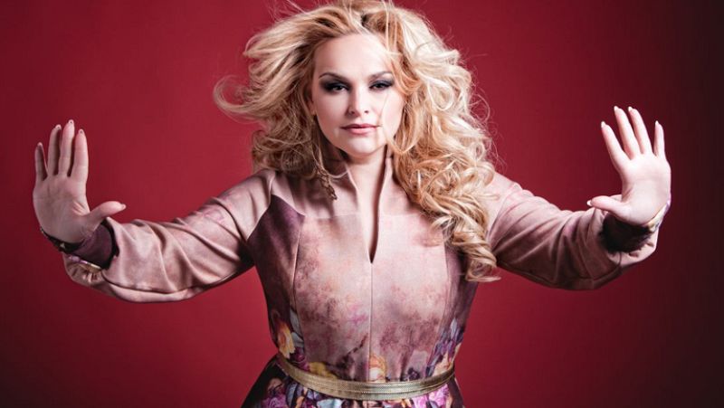 Eurovisión 2014 - Moldavia: Cristina Scarlat canta "Wild soul"