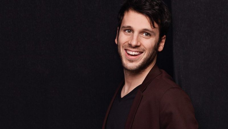 Eurovisión 2014 - Suiza: Sebalter canta "Hunter Of Stars"