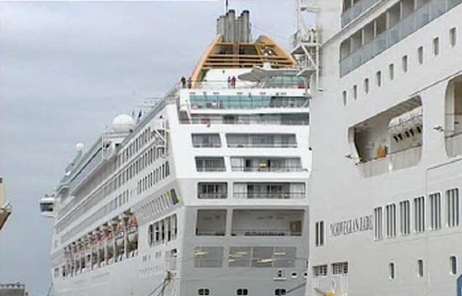 Los grandes cruceros de lujo atracan en Vigo | Ver