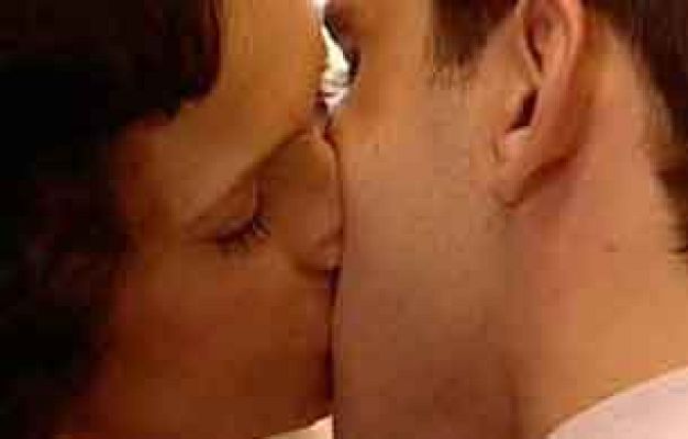 Amar en tiempos revueltos - Juanito el Chico y Julieta