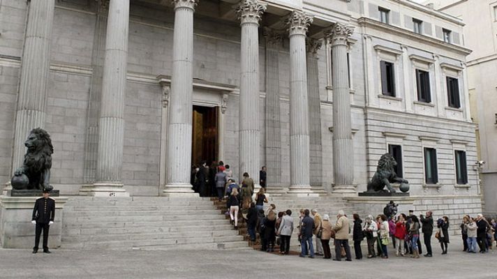 Telediario 1 - Los ciudadanos despiden a Adolfo Suárez