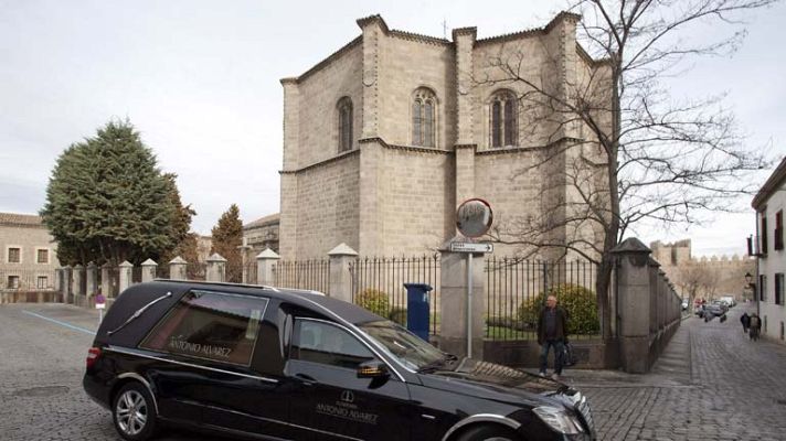 Telediario 1 - Suárez será enterrado en la catedral de Ávila con su mujer