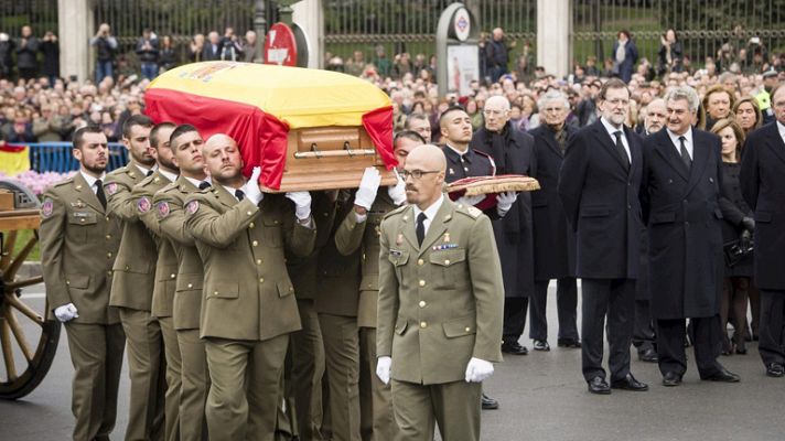 La mañana - Salvas y aplausos en honor a Suárez