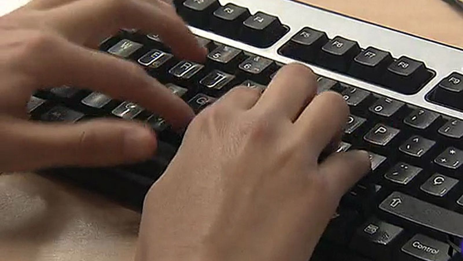 Algunos abogados alertan de anuncios en la red que podrían incurrir en un delito de tráfico con personas