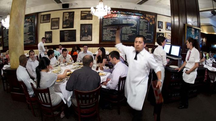 Telediario 1 - Mejorará la economía española en 2014