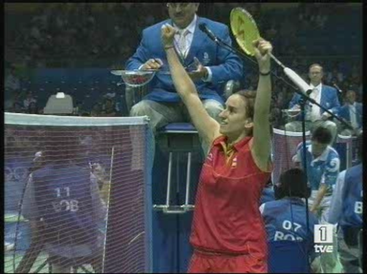  - 1ª victoria del bádminton