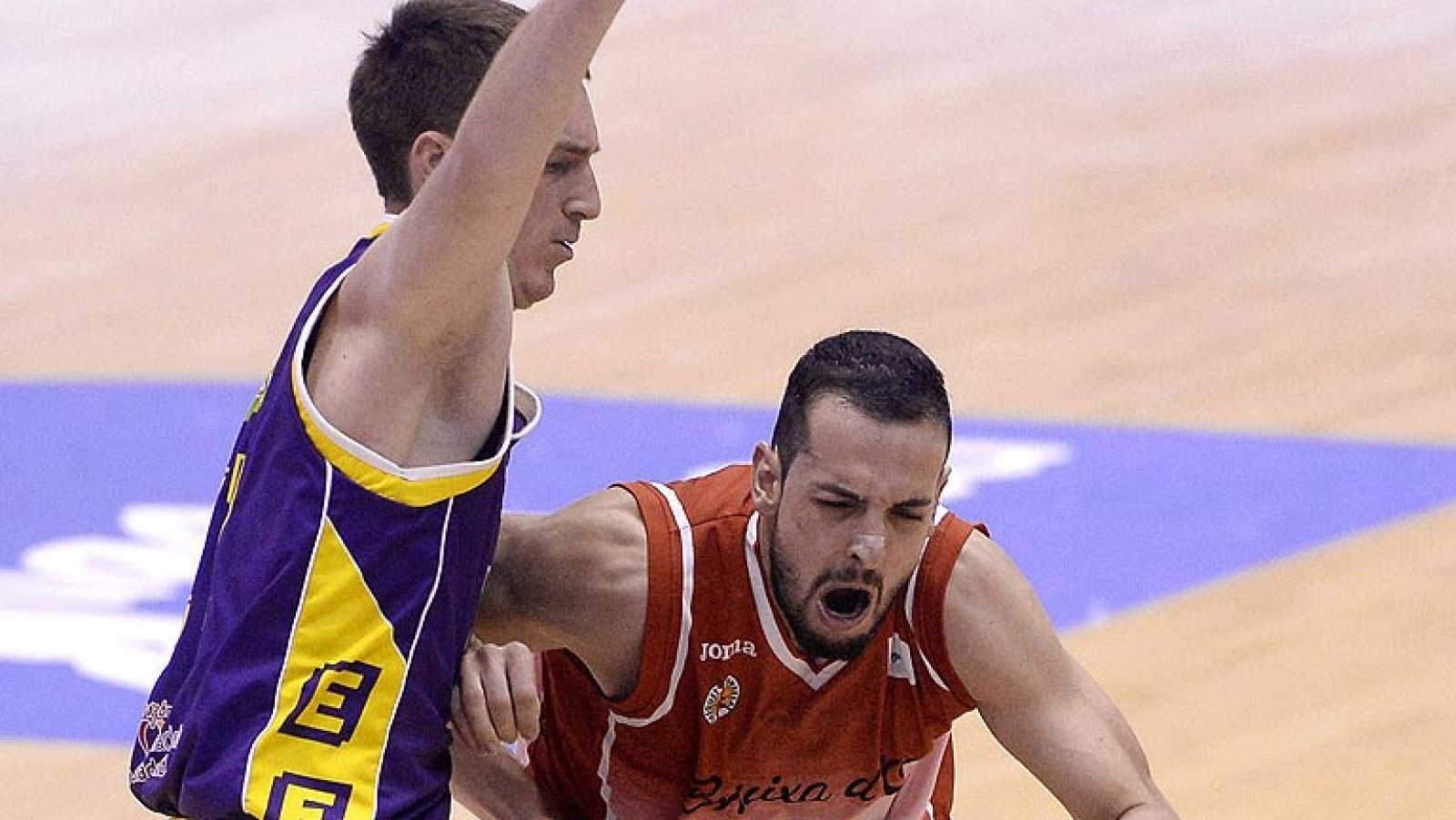Valladolid 88 - Bruixa D'or Manresa 76