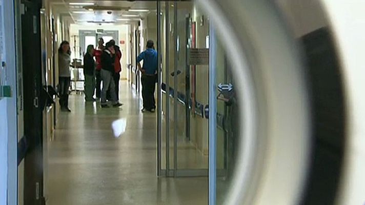 Telediario 1 - Los médicos plantean hacer pagar por usar mal la sanidad