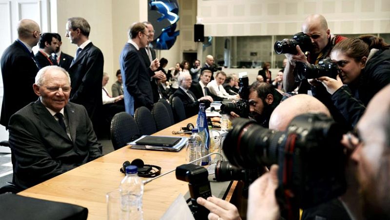 El Ecofin discute acotar la actividad de los bancos 'demasiado grandes para quebrar' y examina el preacuerdo de resolución bancaria