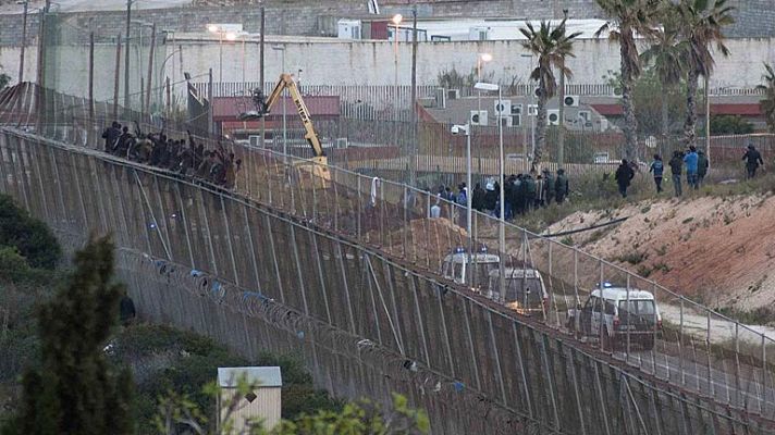 Telediario 1 - Rabat pide más dinero a la UE para frenar a los clandestinos