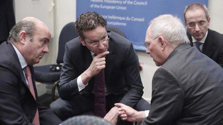 Telediario 1 - Once países de la UE -entre ellos, España- aplicarán desde 2015 una tasa a las transacciones financieras