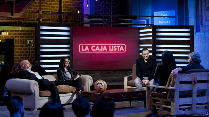 Alaska y Coronas - 'La caja lista', el poder de la televisión