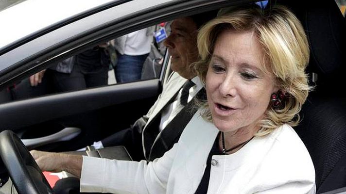 Telediario 1 - Aguirre se 'da a la fuga'