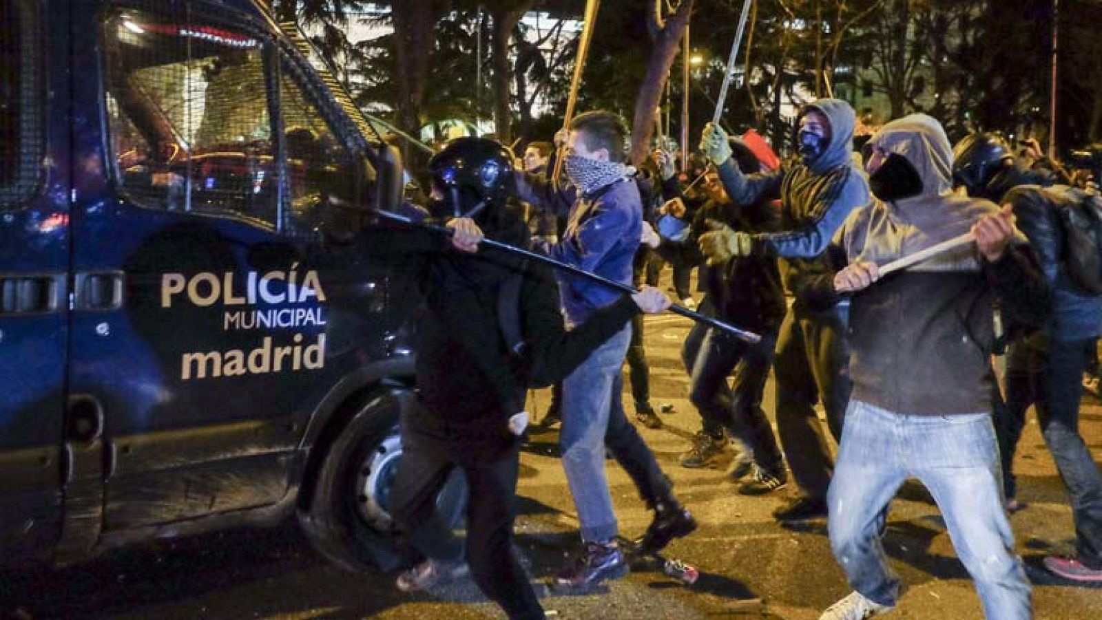 Telediario 1 en cuatro minutos - 04/04/14