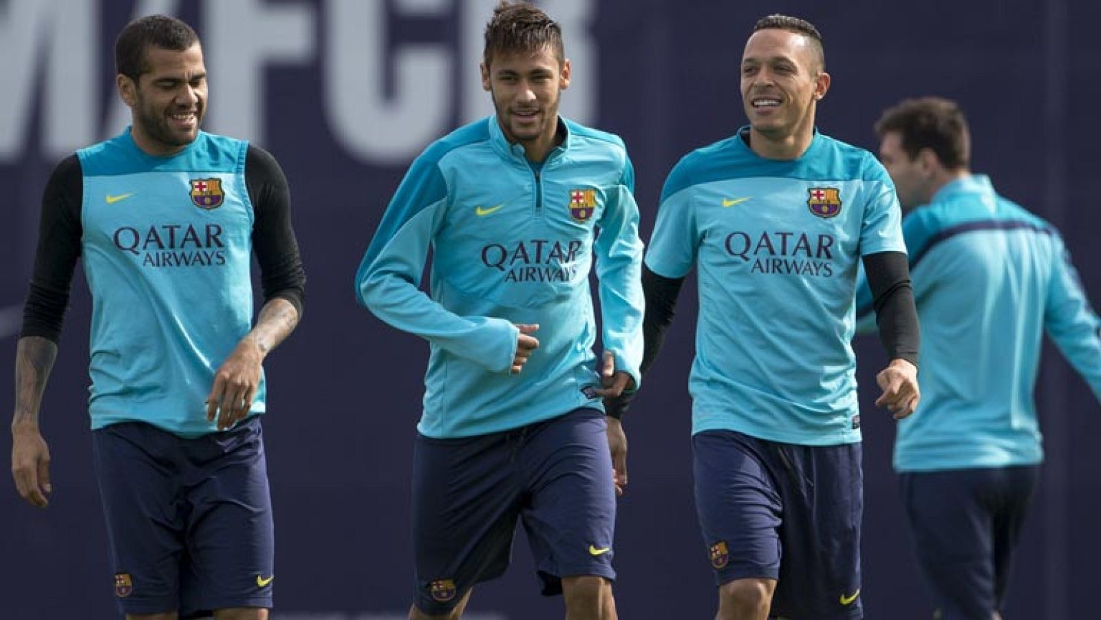 El Barça recibe al colista Betis en día de referéndum