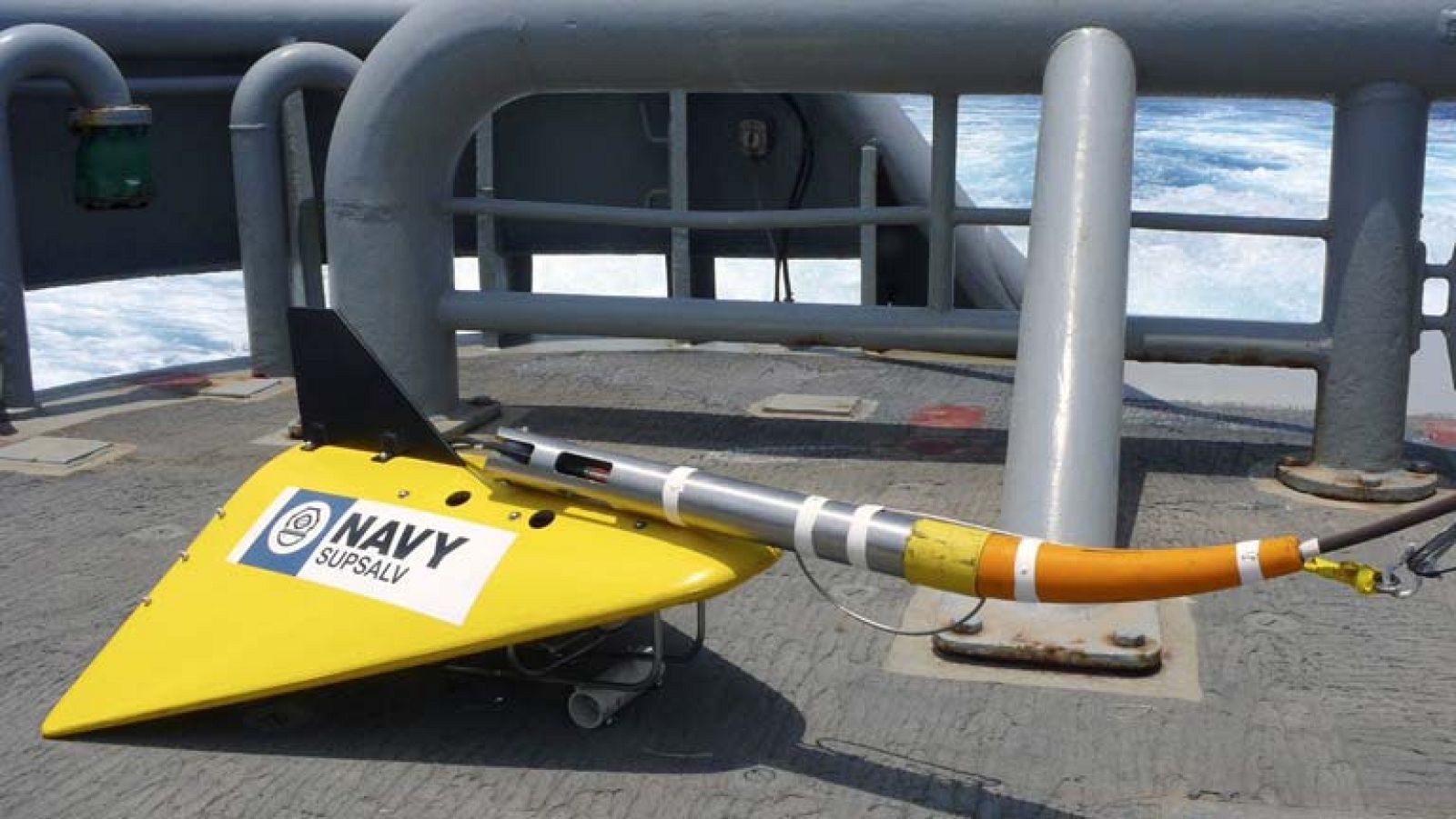 Un barco australiano capta en el Índico una nueva posible señal de la caja negra del avión de Malaysya Airlines