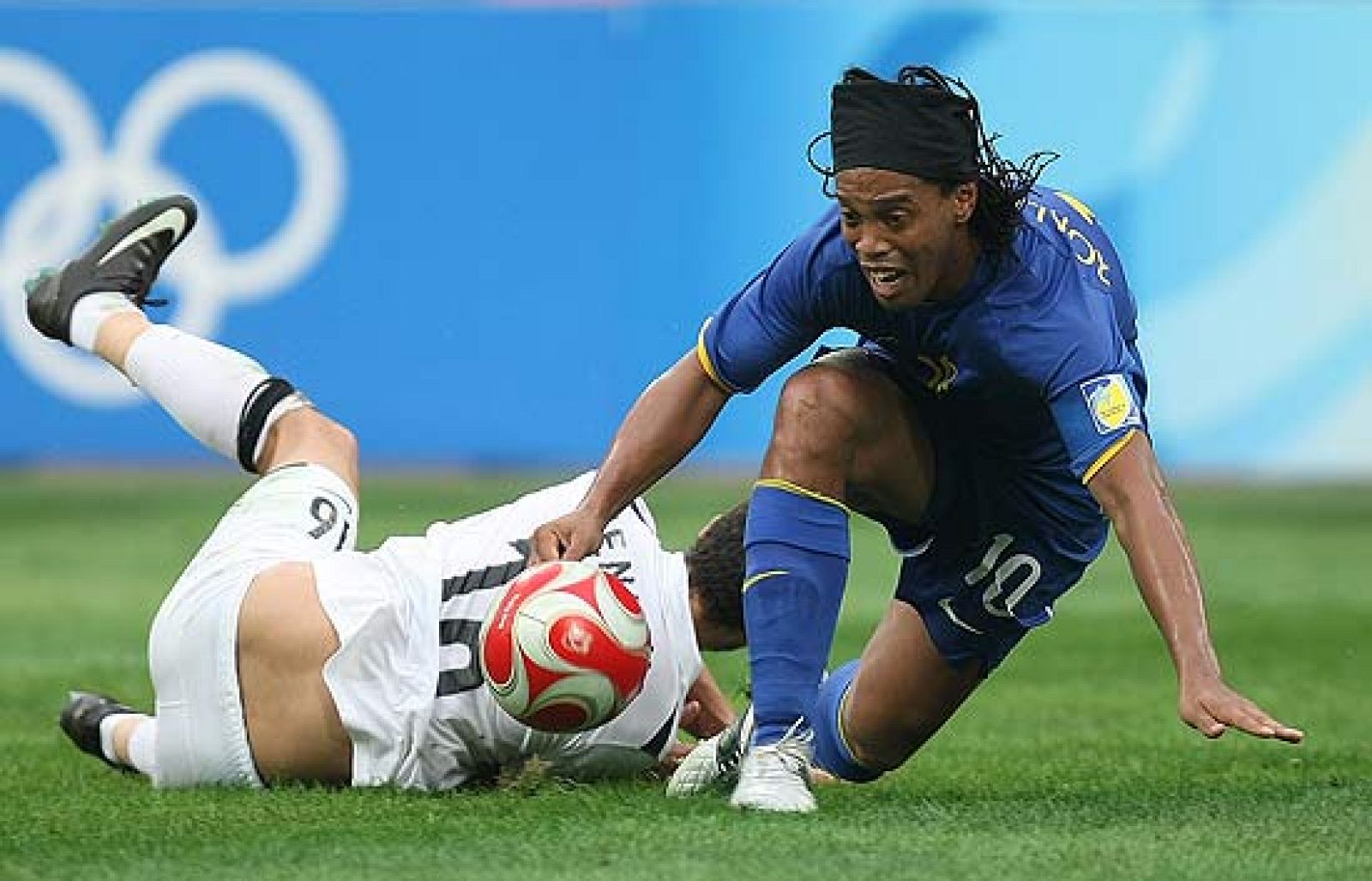 Cinco goles de Brasil, dos de Ronaldinho | Ver