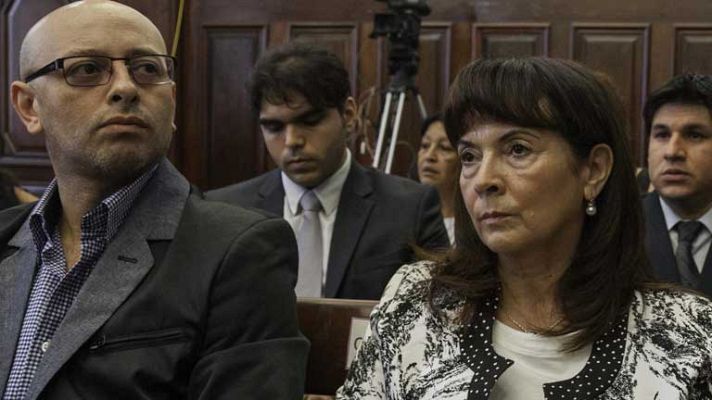 Telediario 1 - Condenan a los secuestradores de una argentina desaparecida