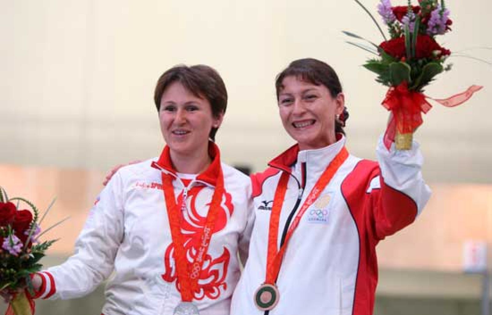 Abrazo de paz en Pekín | Ver