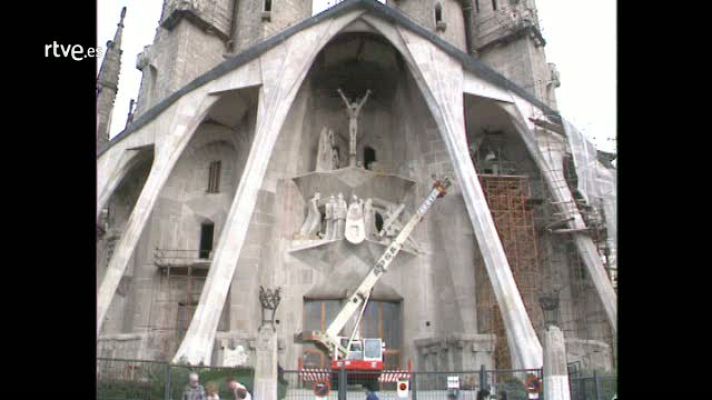 Arxiu TVE Catalunya - Subirachs: enterrament de Crist a la Sagrada Família