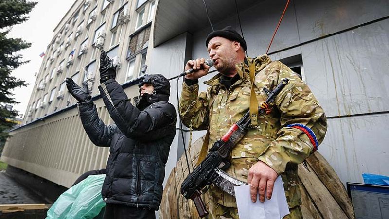 Activistas prorrusos mantienen ocupada la sede de la seguridad ucraniana en Lugansk