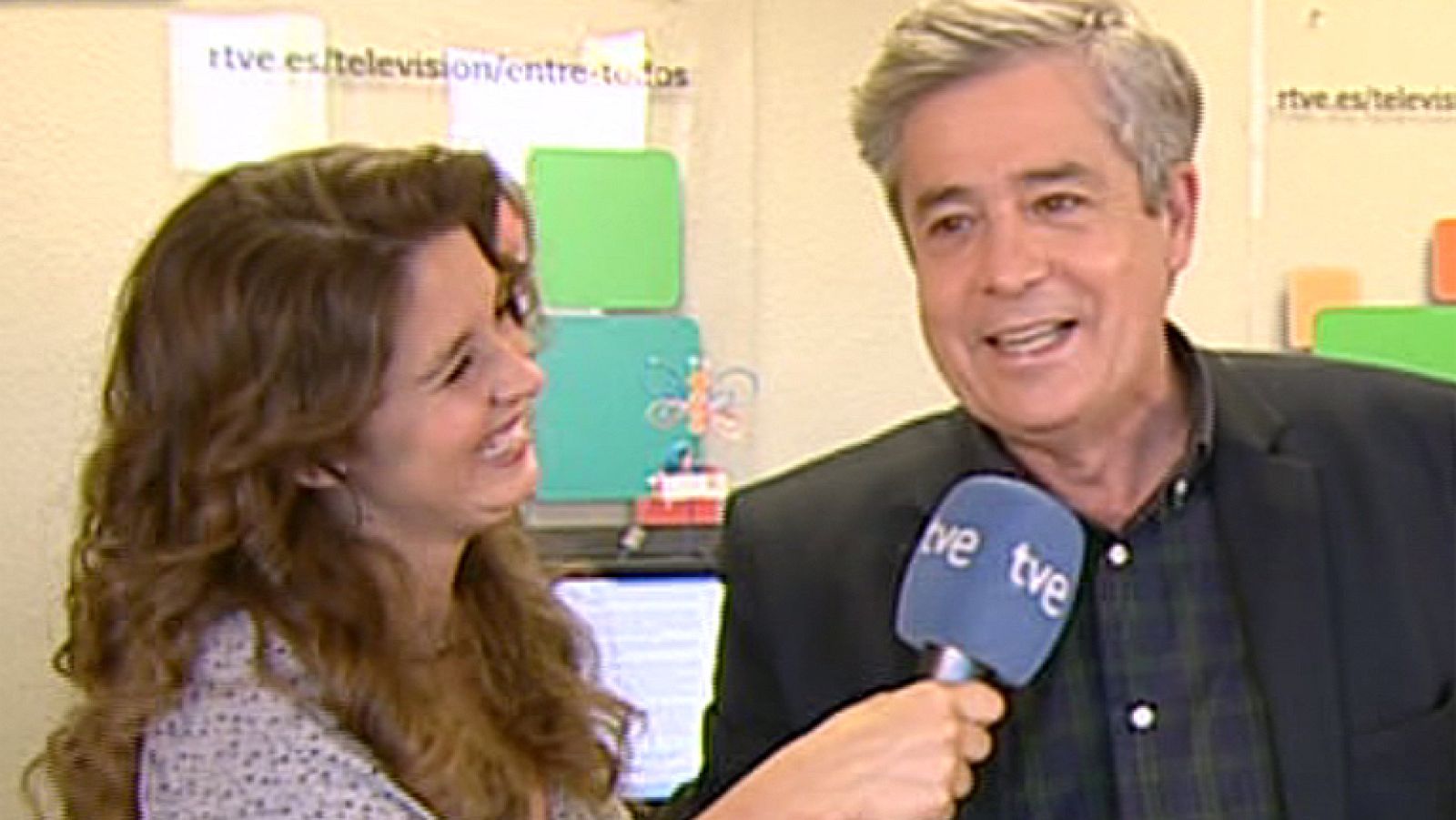 Entre Todos - El actor Carlos Iglesias recibe llamadas de ayuda