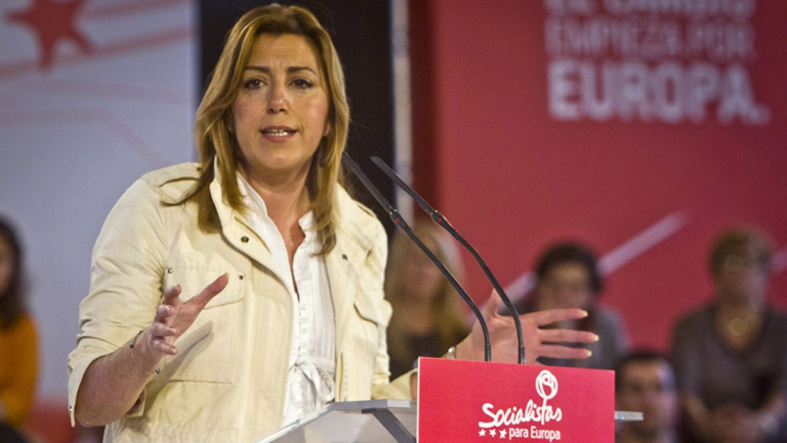 Telediario matinal de fin de semana en cuatro minutos - 12/04/14