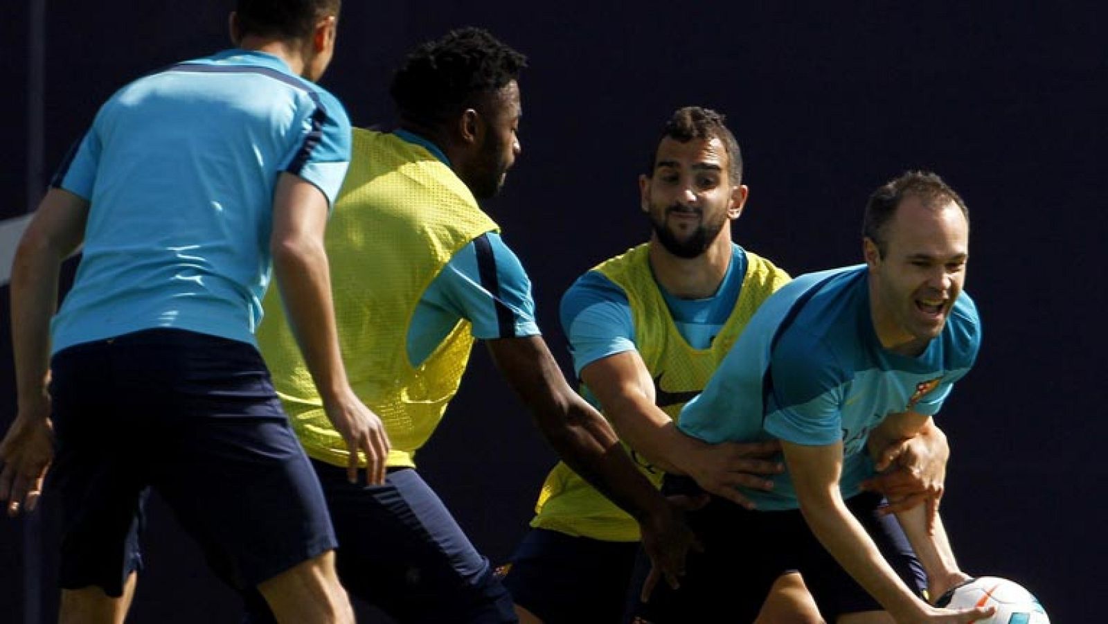 El Barça, a recuperar la sonrisa en Granada