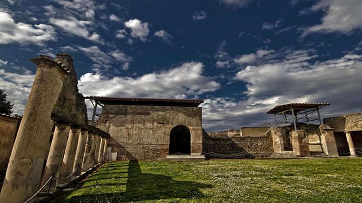 Informativo 24h - Tecnología punta para salvar las ruinas de Pompeya