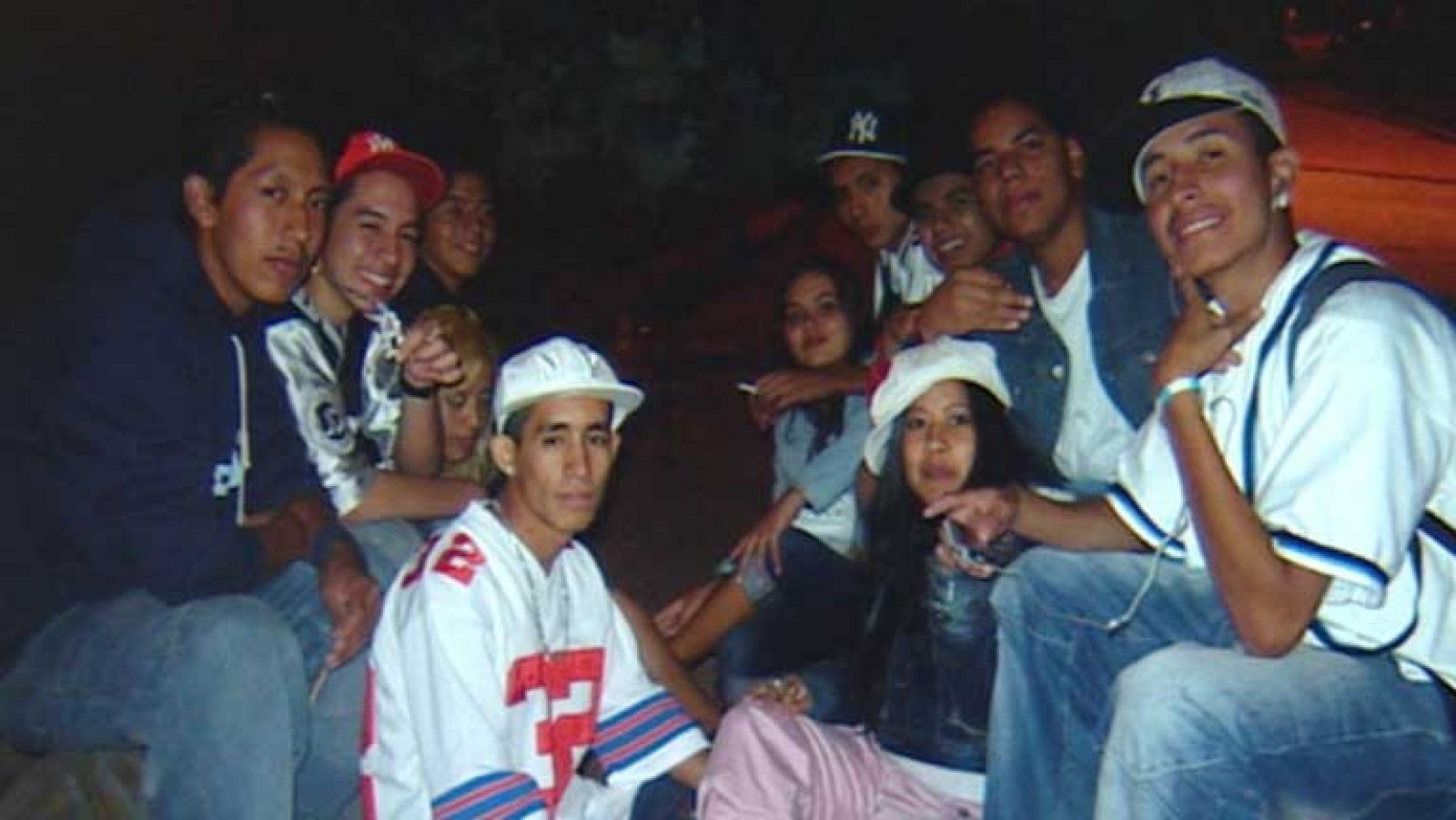 Trabajar en la prevención en los barrios para evitar la captación de jóvenes de las bandas latinas