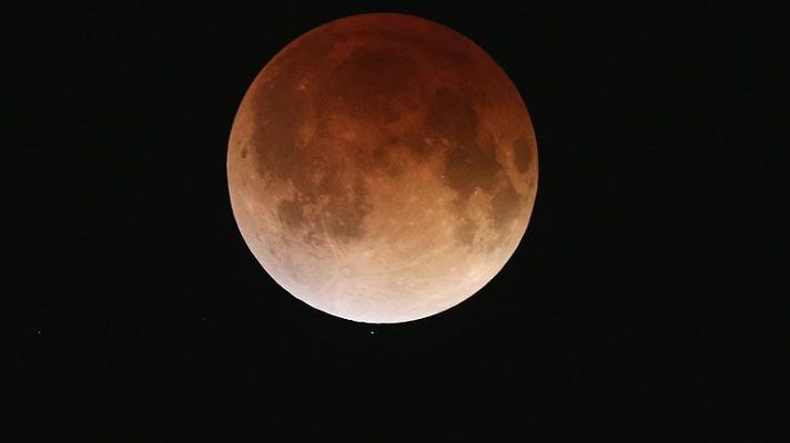 Informativo 24h - Eclipse de luna roja