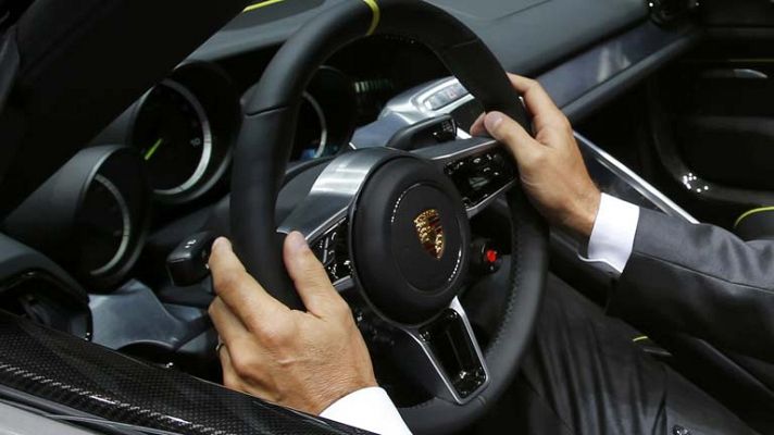 Telediario 1 - Distracciones al volante