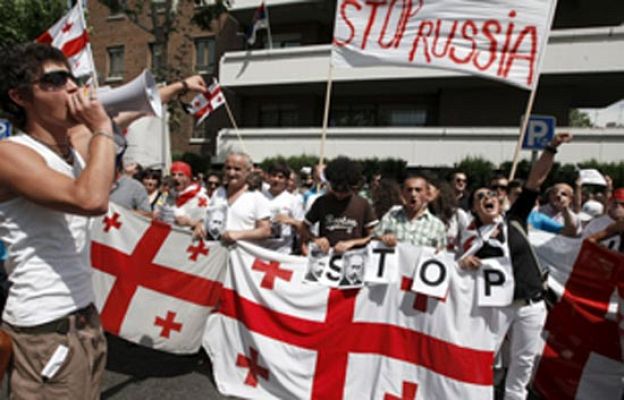  - Georgianos piden cese la violencia