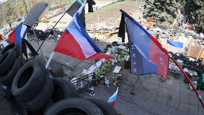 Al menos tres muertos en un intento de asalto a cuartel ucraniano en Mariúpol | Ver