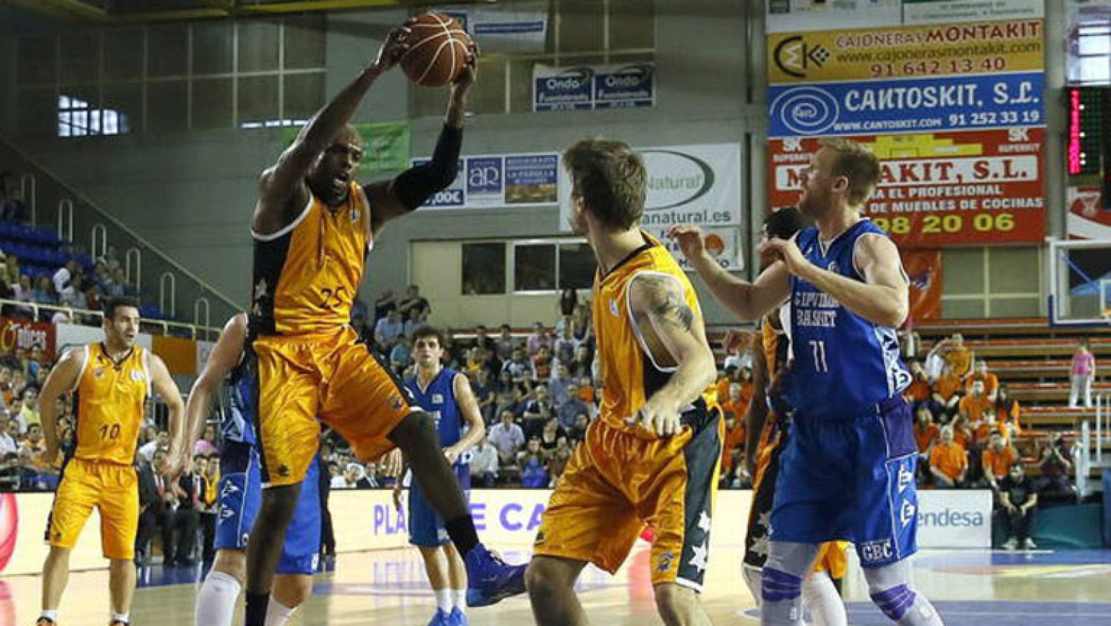 El Fuenlabrada suma una victoria vital ante el Gipuzkoa | Ver