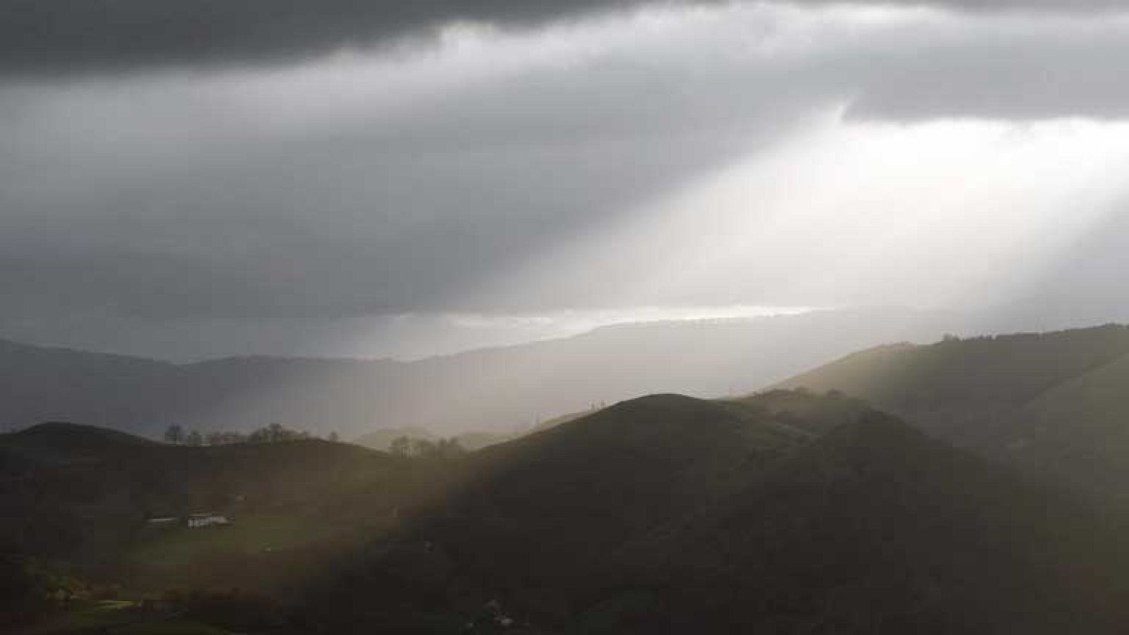 Chubascos más intensos en el sur de Extremadura y en Andalucía Occidental