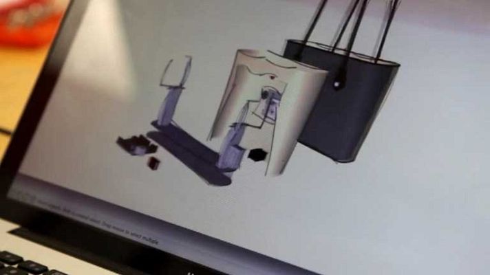 Telediario 1 - España, pionera en la investigación de tejidos inteligentes