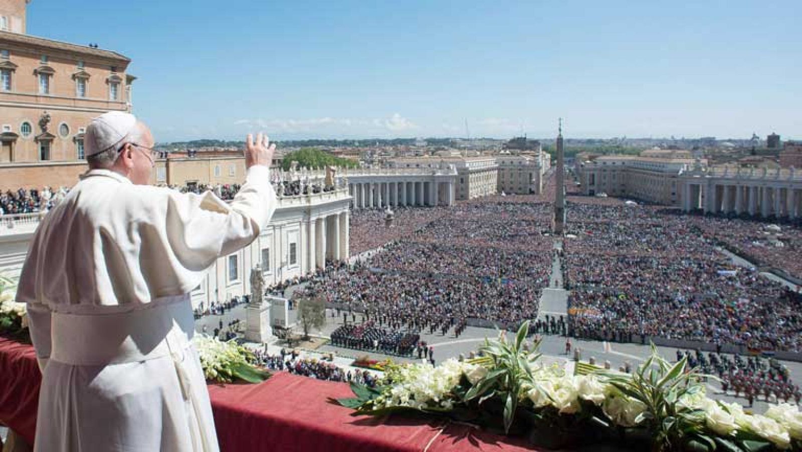 El papa Francisco pide la protección de los más indefensos en su mensaje de pascua