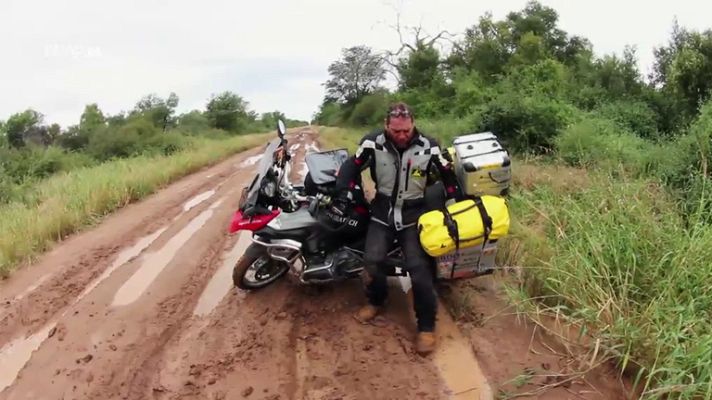 Diario de un nómada - Lluvia y barro en la picada 500